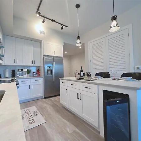 Lux Property Great For 1 To 8 Guests-Family Trip ,5Beds 2Rooms Staycation With Gym And Ev, Proximity To Downtown And Beaches West Palm Beach Luaran gambar