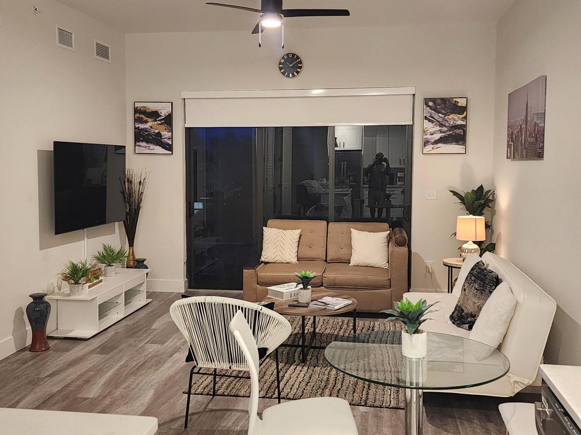Lux Property Great For 1 To 8 Guests-Family Trip ,5Beds 2Rooms Staycation With Gym And Ev, Proximity To Downtown And Beaches West Palm Beach Luaran gambar